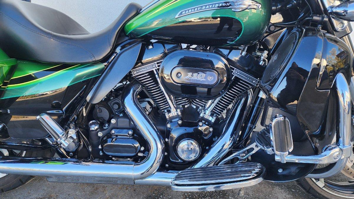 2011 HARLEY-DAVIDSON FLHXSE2 CVO STREET GLIDE CRUISER