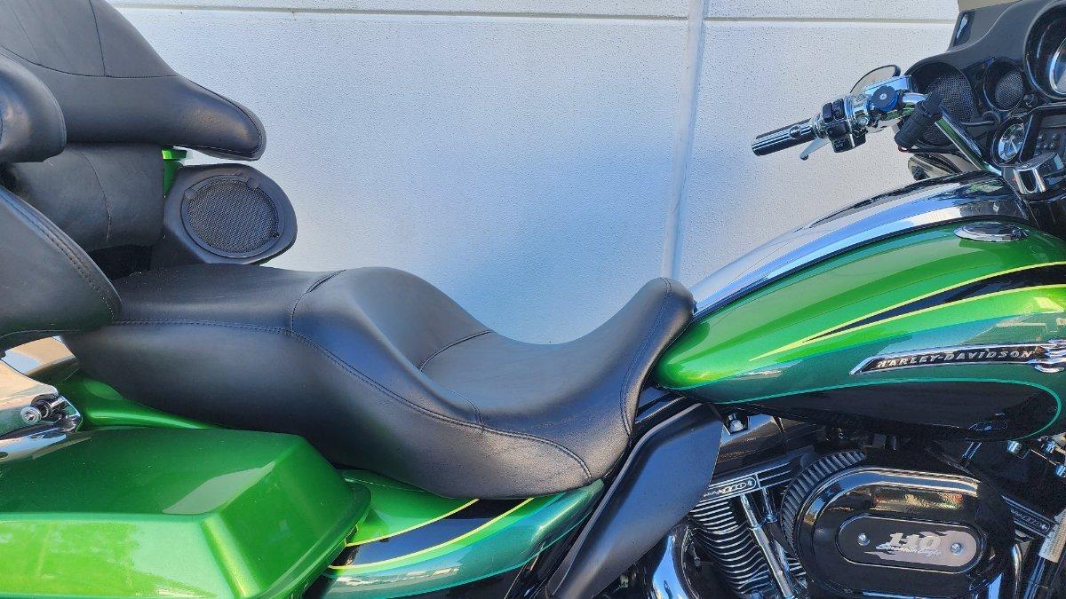 2011 HARLEY-DAVIDSON FLHXSE2 CVO STREET GLIDE CRUISER