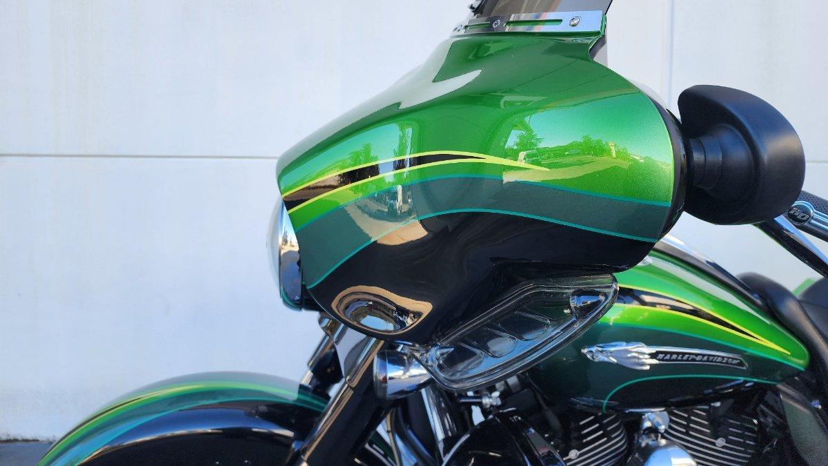 2011 HARLEY-DAVIDSON FLHXSE2 CVO STREET GLIDE CRUISER