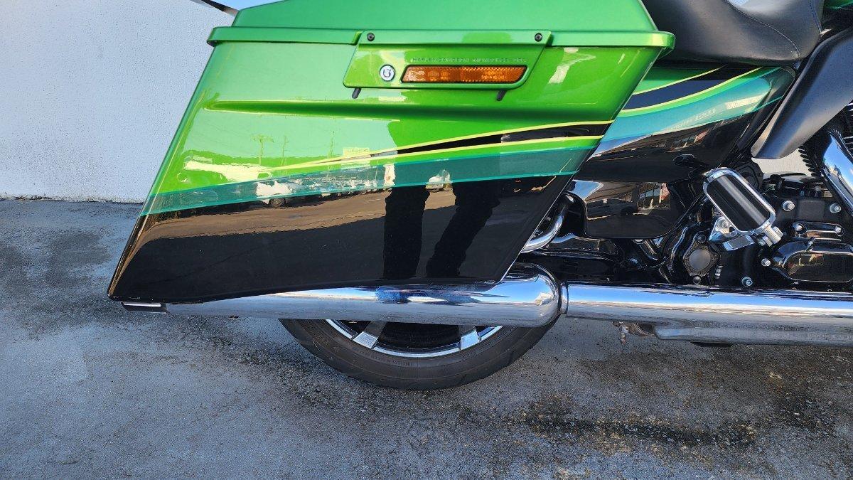 2011 HARLEY-DAVIDSON FLHXSE2 CVO STREET GLIDE CRUISER