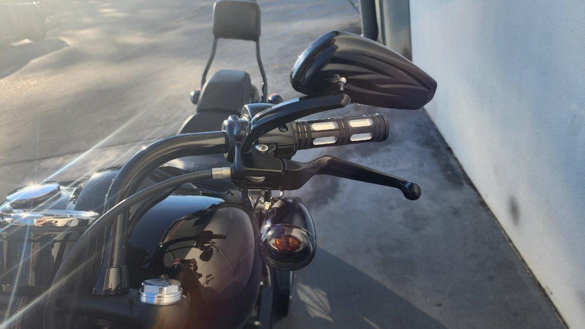 2011 HARLEY-DAVIDSON FXS BLACKLINE CRUISER