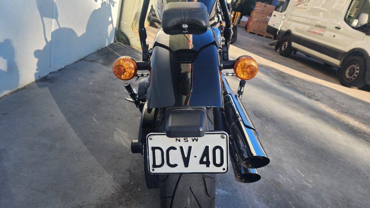 2011 HARLEY-DAVIDSON FXS BLACKLINE CRUISER
