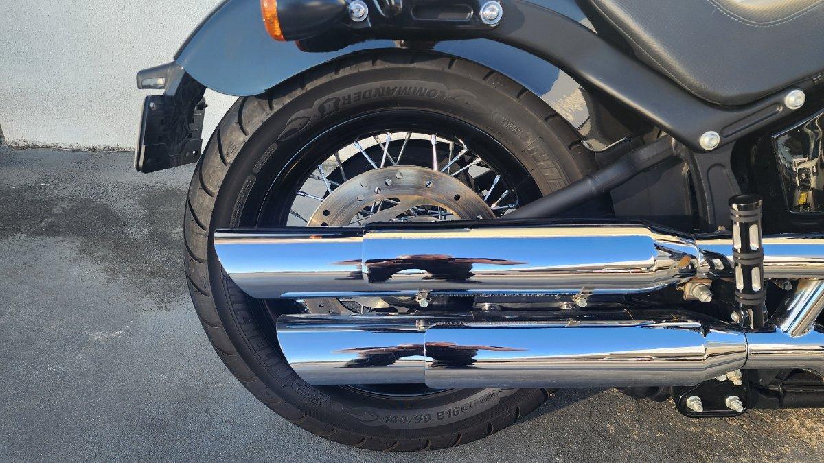 2011 HARLEY-DAVIDSON FXS BLACKLINE CRUISER