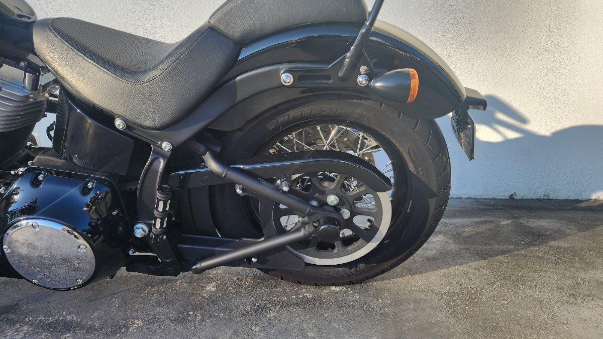 2011 HARLEY-DAVIDSON FXS BLACKLINE CRUISER