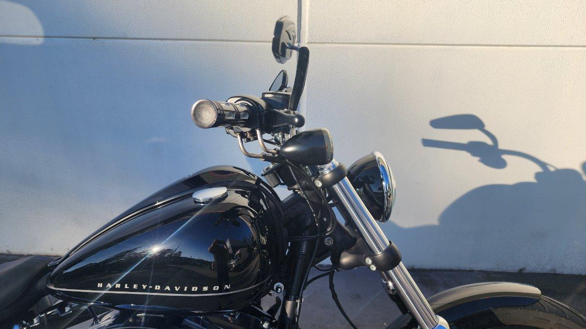 2011 HARLEY-DAVIDSON FXS BLACKLINE CRUISER