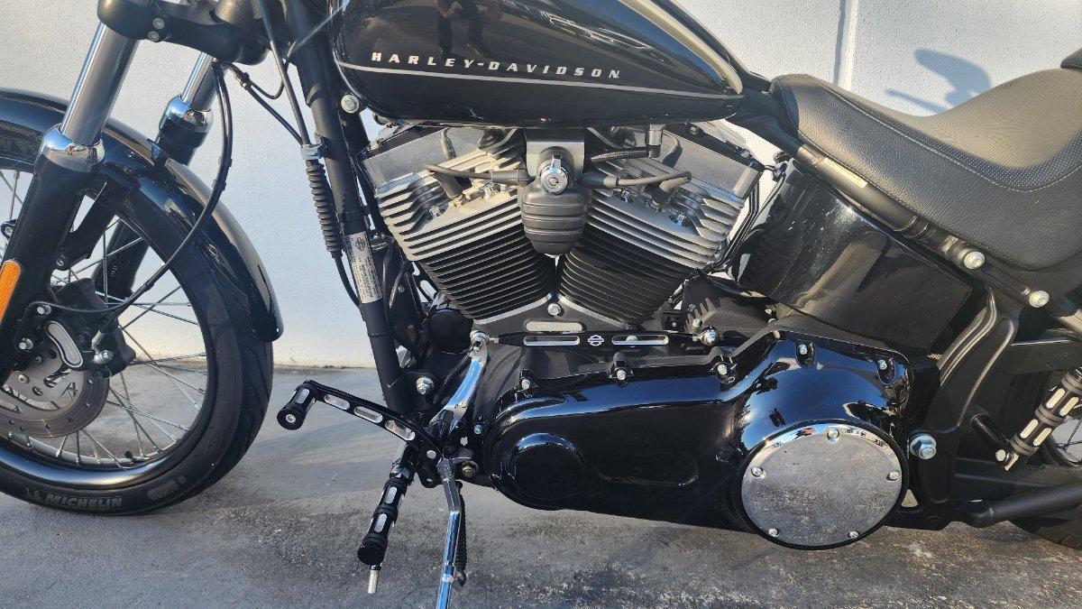 2011 HARLEY-DAVIDSON FXS BLACKLINE CRUISER