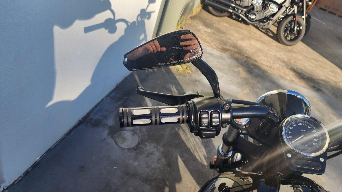 2011 HARLEY-DAVIDSON FXS BLACKLINE CRUISER