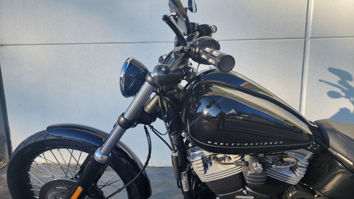 2011 HARLEY-DAVIDSON FXS BLACKLINE CRUISER