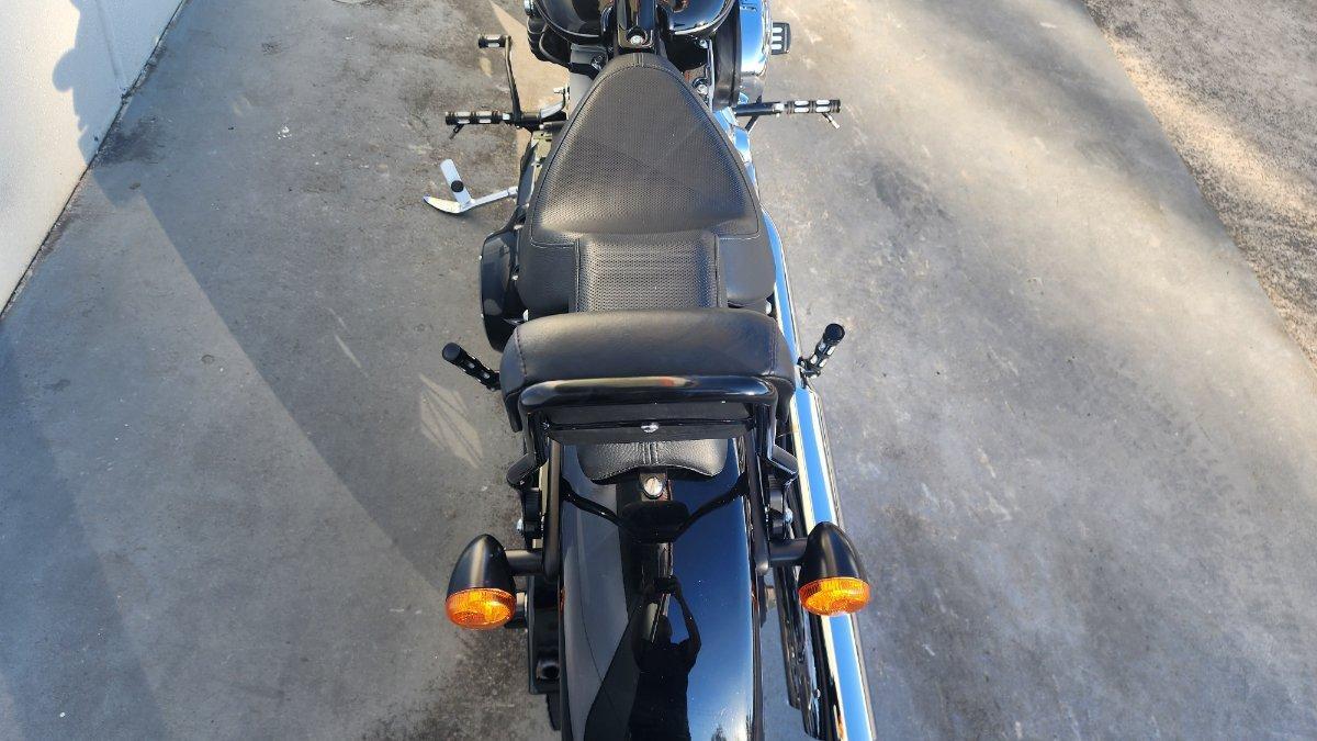 2011 HARLEY-DAVIDSON FXS BLACKLINE CRUISER