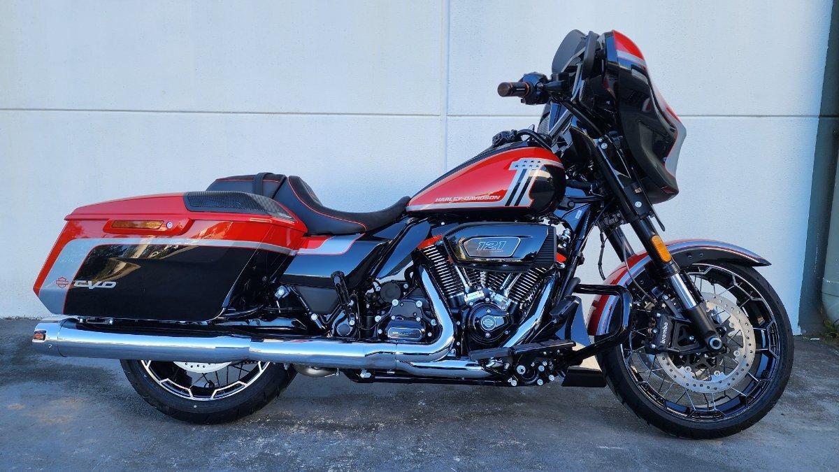 2024 HARLEY-DAVIDSON FLHXSE CVO STREET GLIDE (121) TOURER