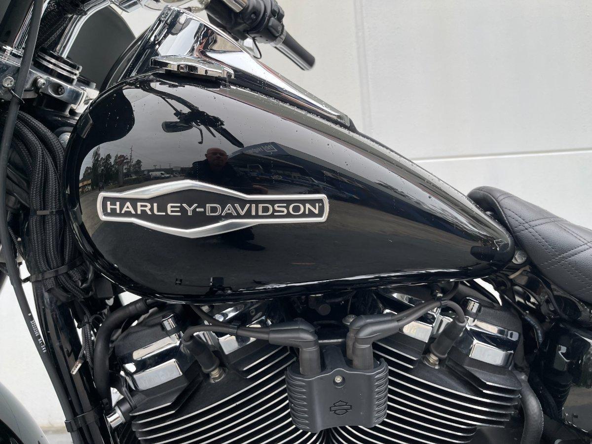 2018 HARLEY-DAVIDSON FLSB SPORT GLIDE CRUISER