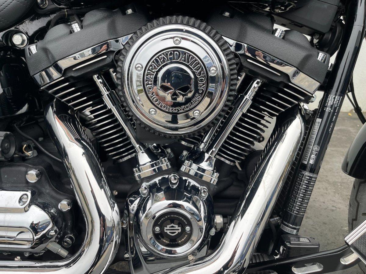 2018 HARLEY-DAVIDSON FLSB SPORT GLIDE CRUISER