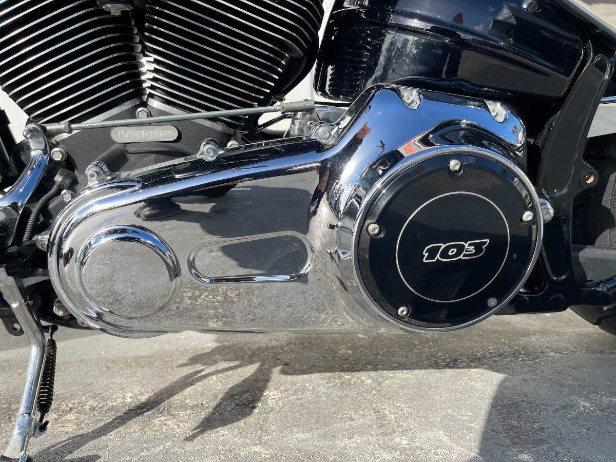 2016 HARLEY-DAVIDSON FXSB SOFTAIL BREAKOUT CRUISER