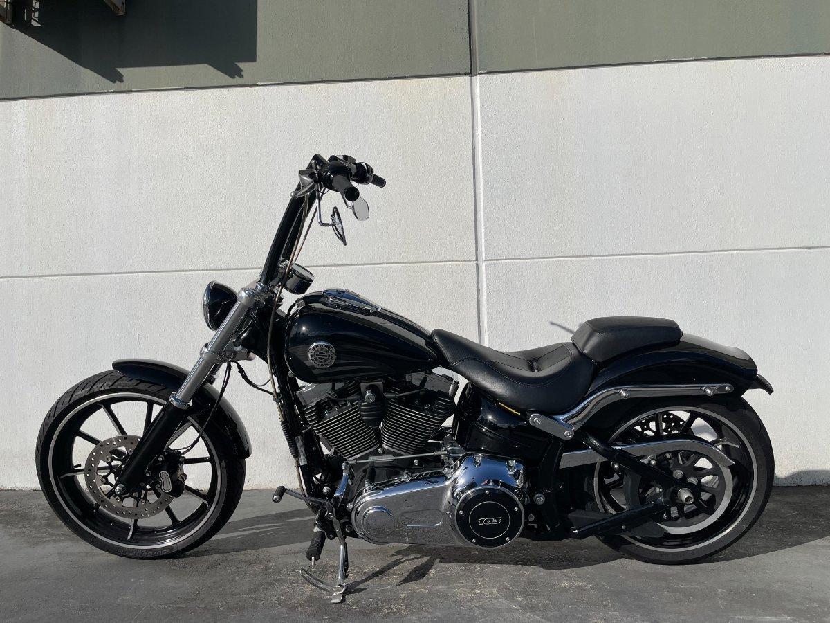 2016 HARLEY-DAVIDSON FXSB SOFTAIL BREAKOUT CRUISER