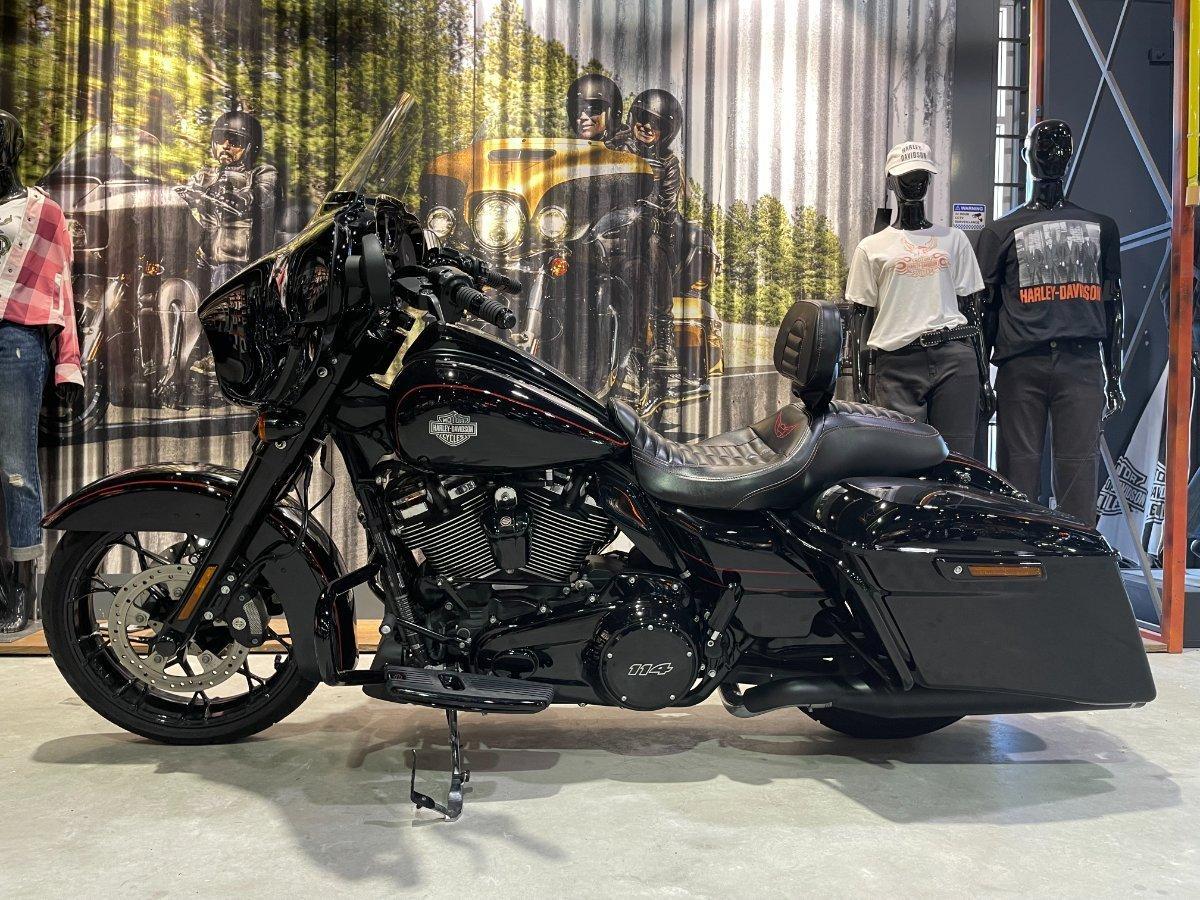 2023 HARLEY-DAVIDSON FLHXS STREET GLIDE SPECIAL CRUISER