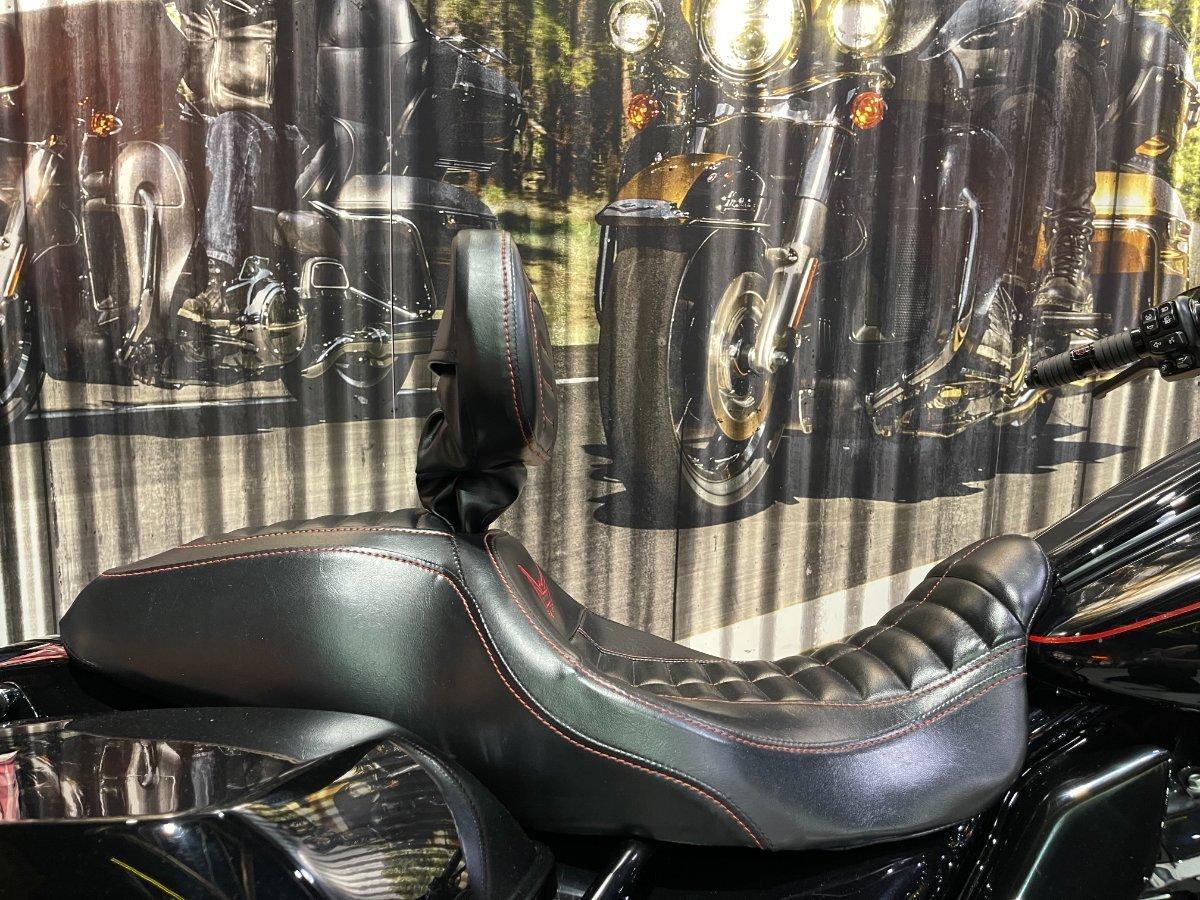 2023 HARLEY-DAVIDSON FLHXS STREET GLIDE SPECIAL CRUISER