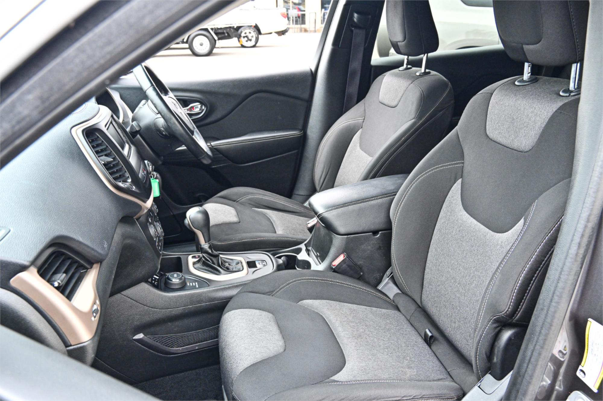 2014 JEEP CHEROKEE KL LONGITUDE (4x4) 9 SP AUTOMATIC 4D WAGON