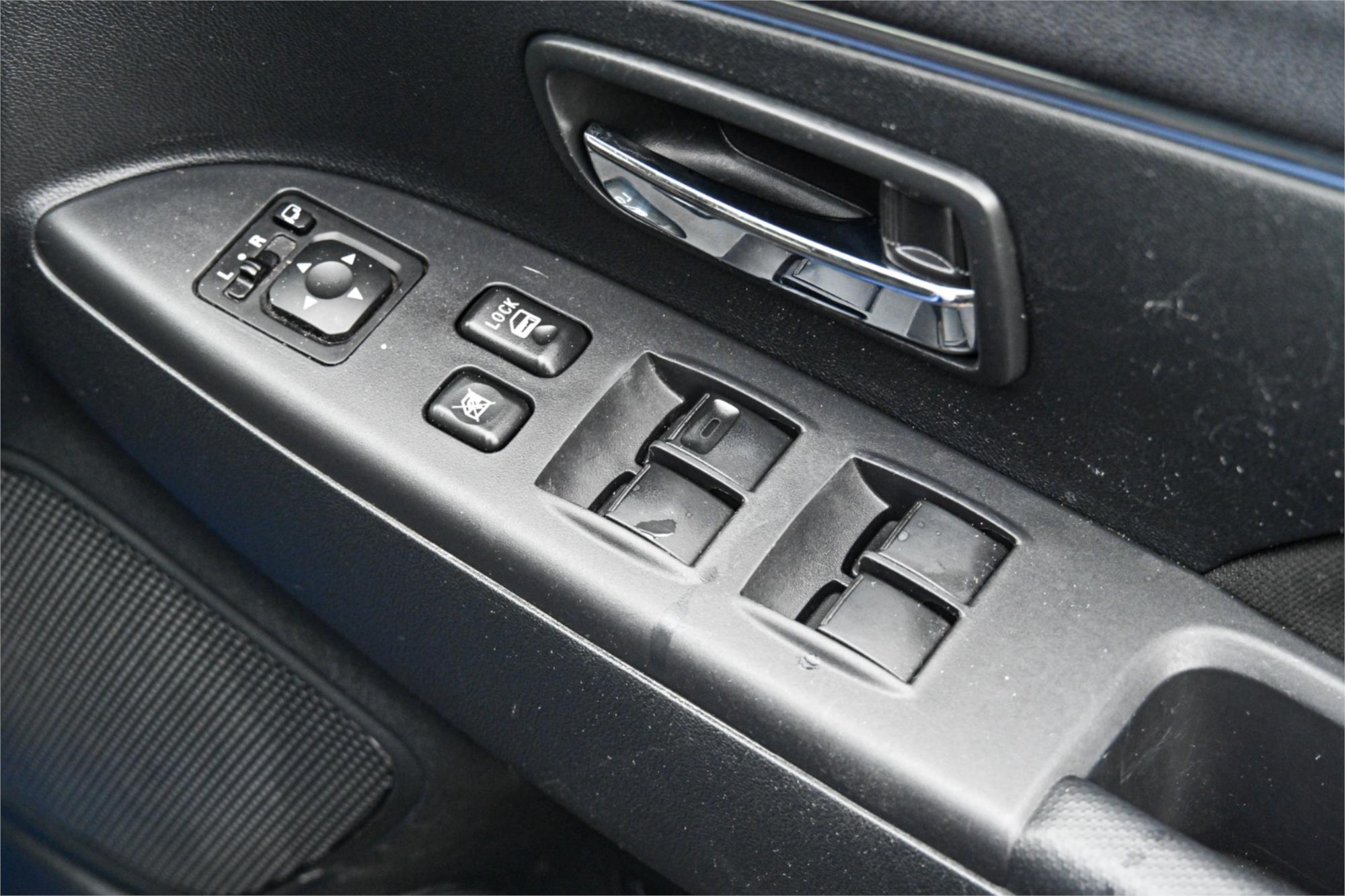 2016 MITSUBISHI ASX XB MY15.5 LS (2WD) CONTINUOUS VARIABLE 4D WAGON
