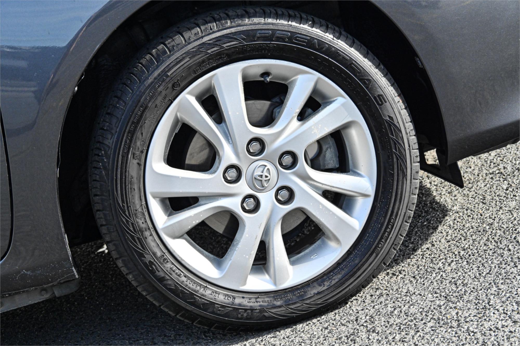 2012 TOYOTA COROLLA ZRE152R MY11 ASCENT 6 SP MANUAL 4D SEDAN
