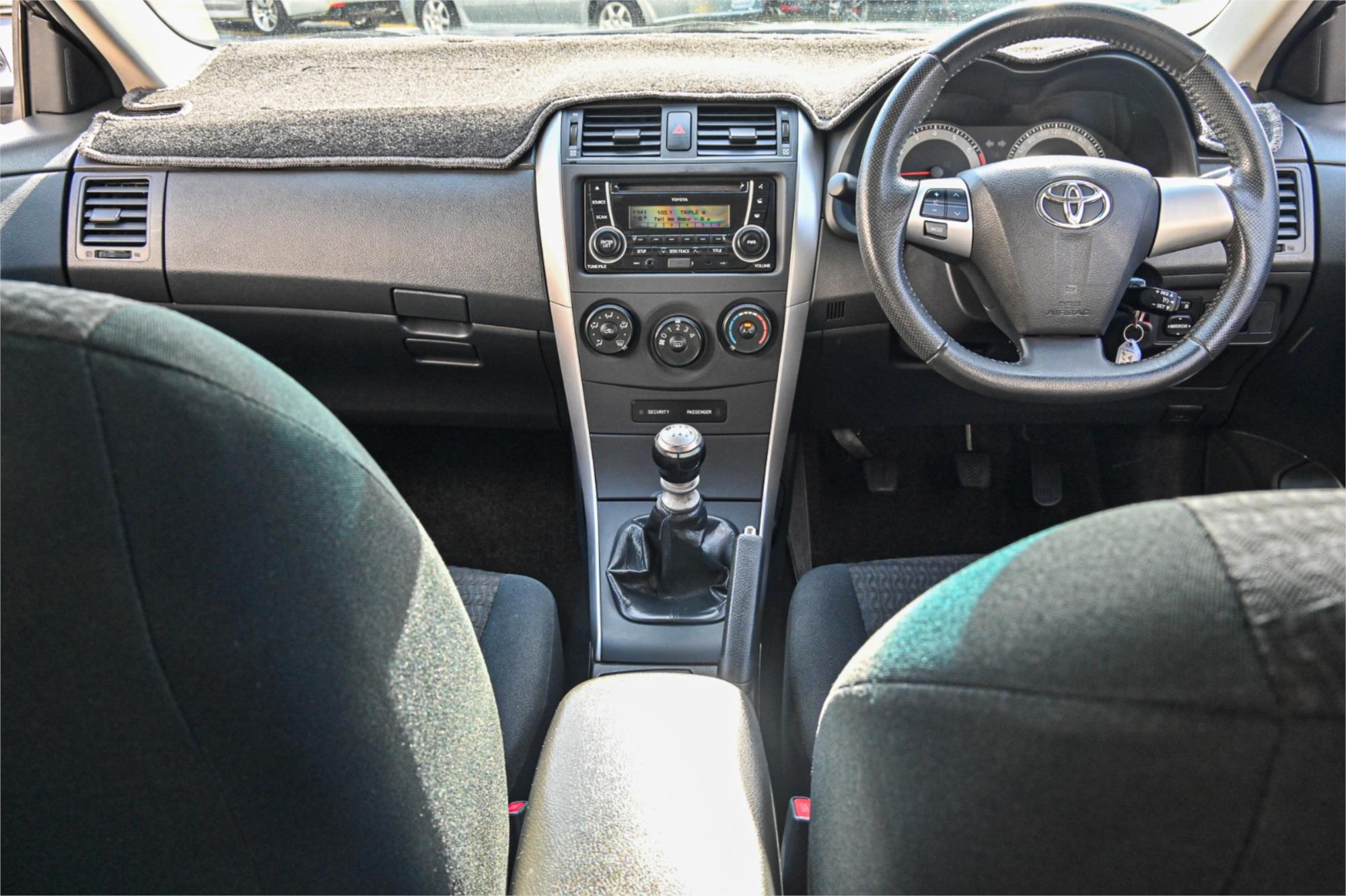 2012 TOYOTA COROLLA ZRE152R MY11 ASCENT 6 SP MANUAL 4D SEDAN