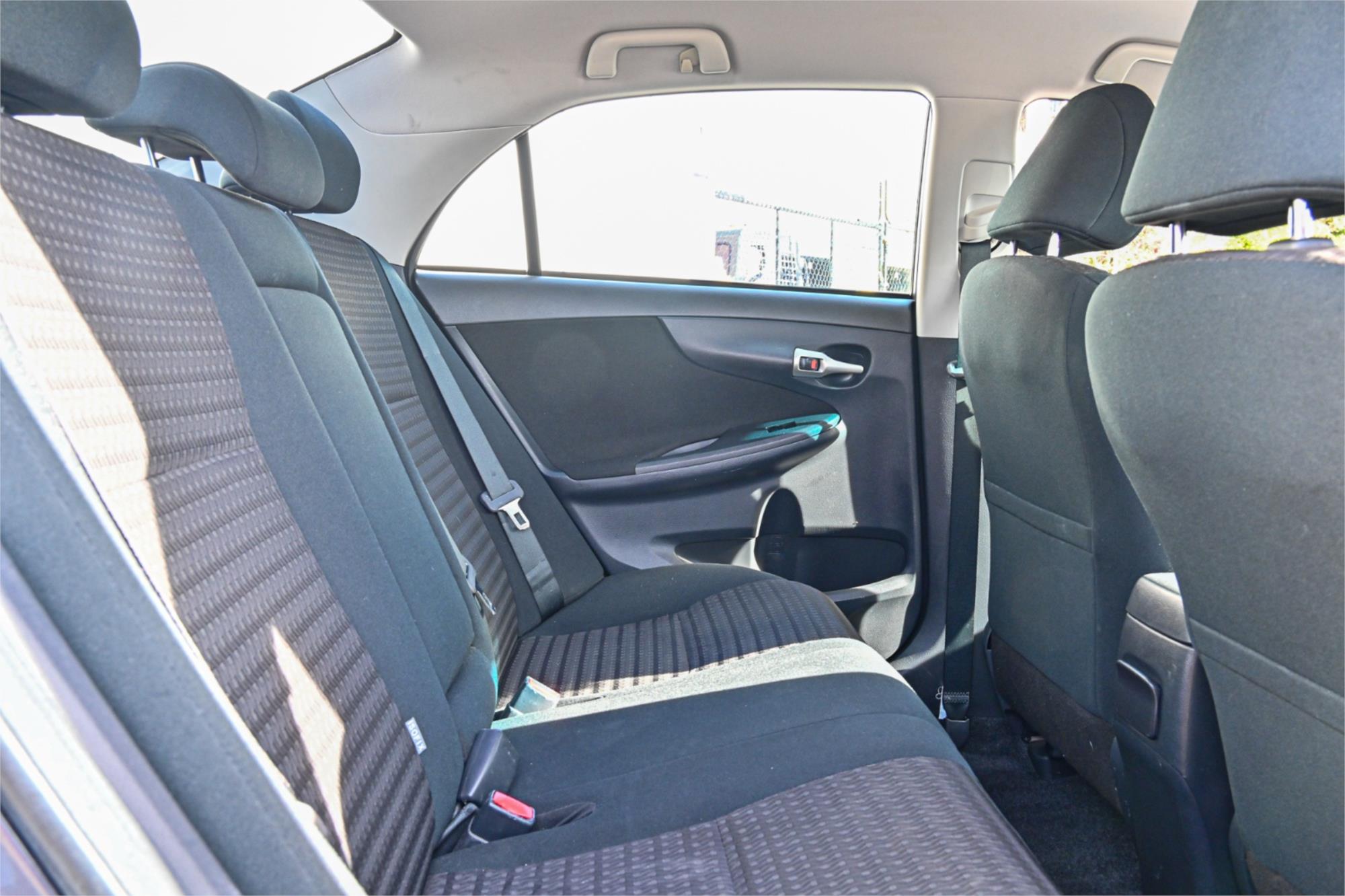2012 TOYOTA COROLLA ZRE152R MY11 ASCENT 6 SP MANUAL 4D SEDAN