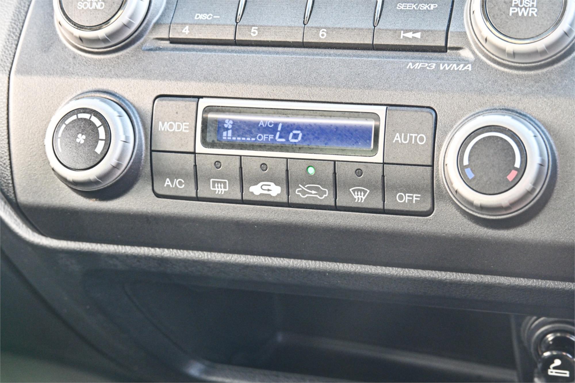 2010 HONDA CIVIC MY09 VTi-L 5 SP AUTOMATIC 4D SEDAN