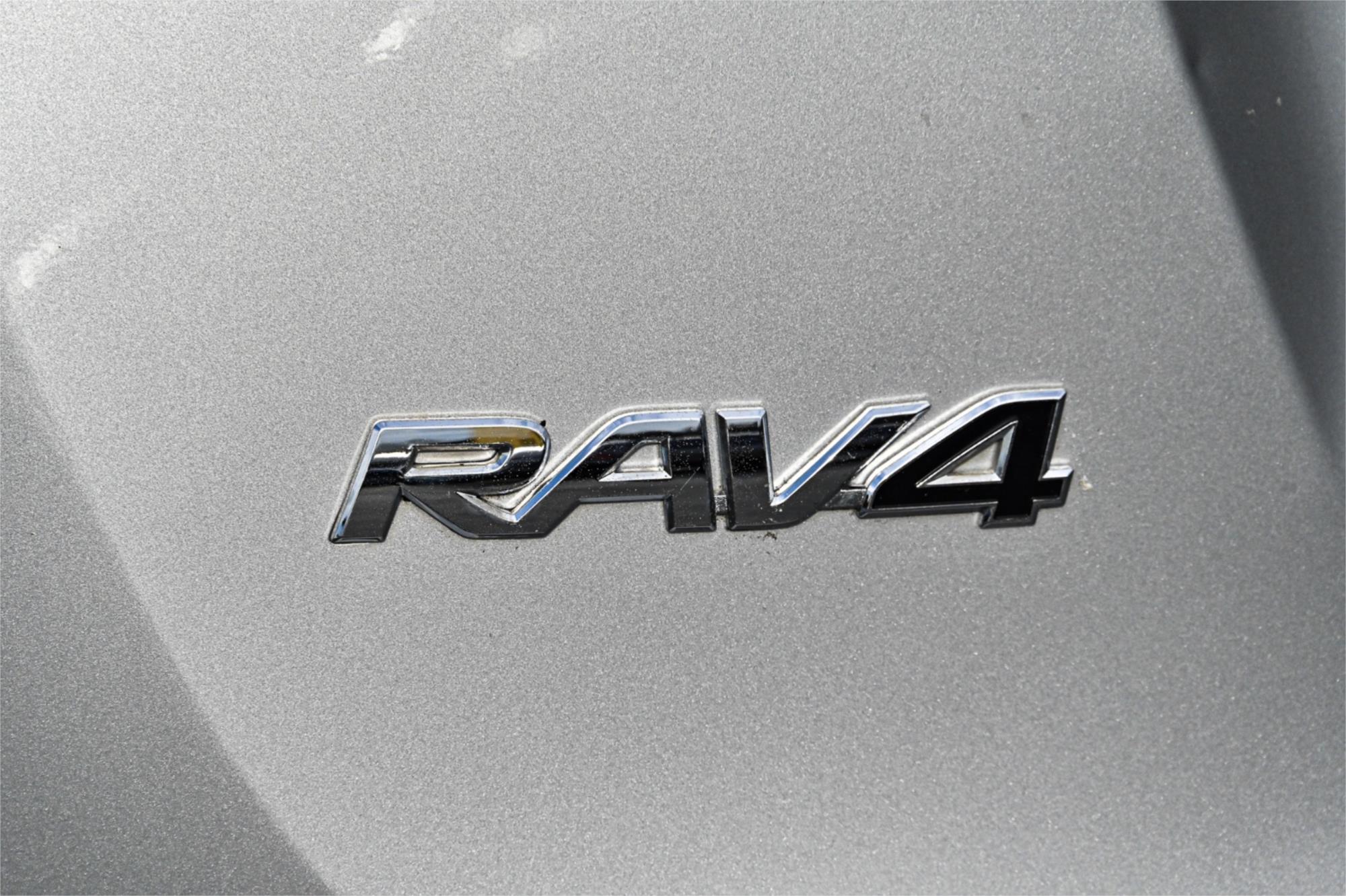 2018 TOYOTA RAV4 ZSA42R MY18 GX (2WD) CONTINUOUS VARIABLE 4D WAGON