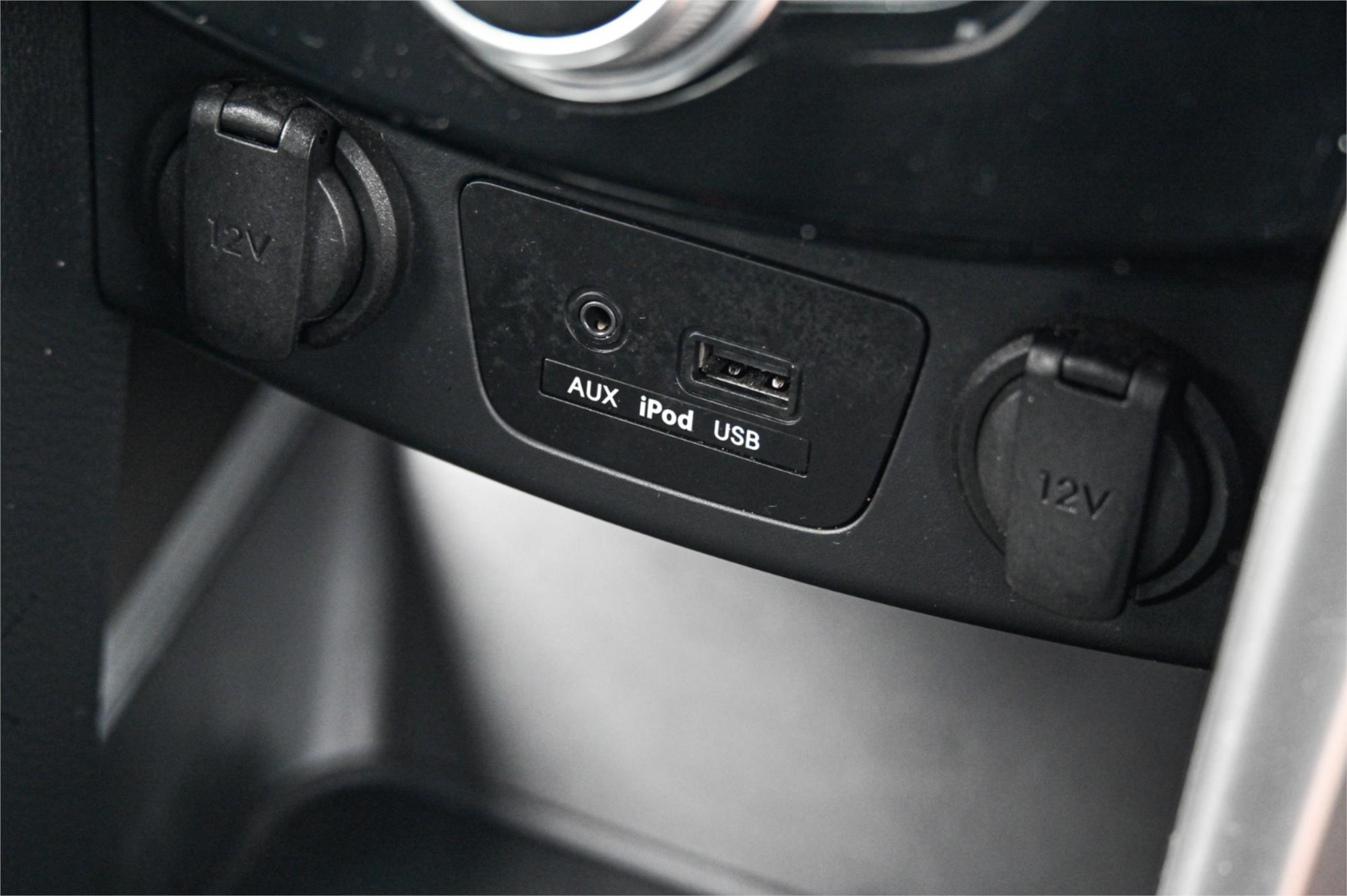 2013 HYUNDAI i30 GD ACTIVE 6 SP AUTOMATIC 5D HATCHBACK