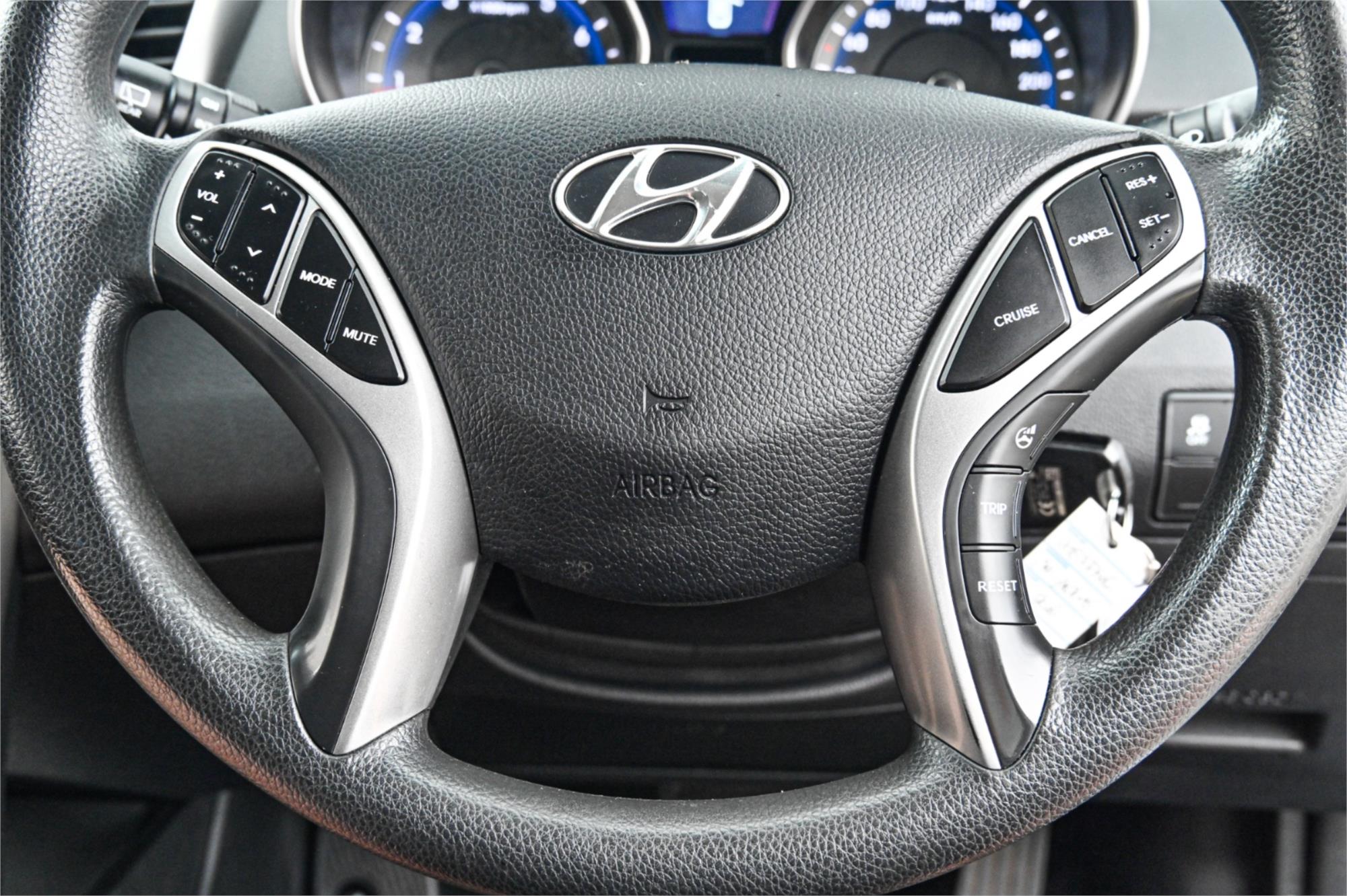 2013 HYUNDAI i30 GD ACTIVE 6 SP AUTOMATIC 5D HATCHBACK