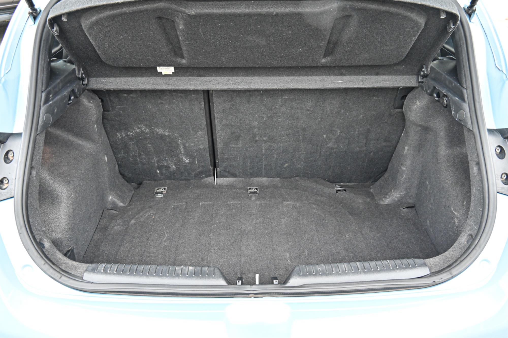 2013 HYUNDAI i30 GD ACTIVE 6 SP AUTOMATIC 5D HATCHBACK