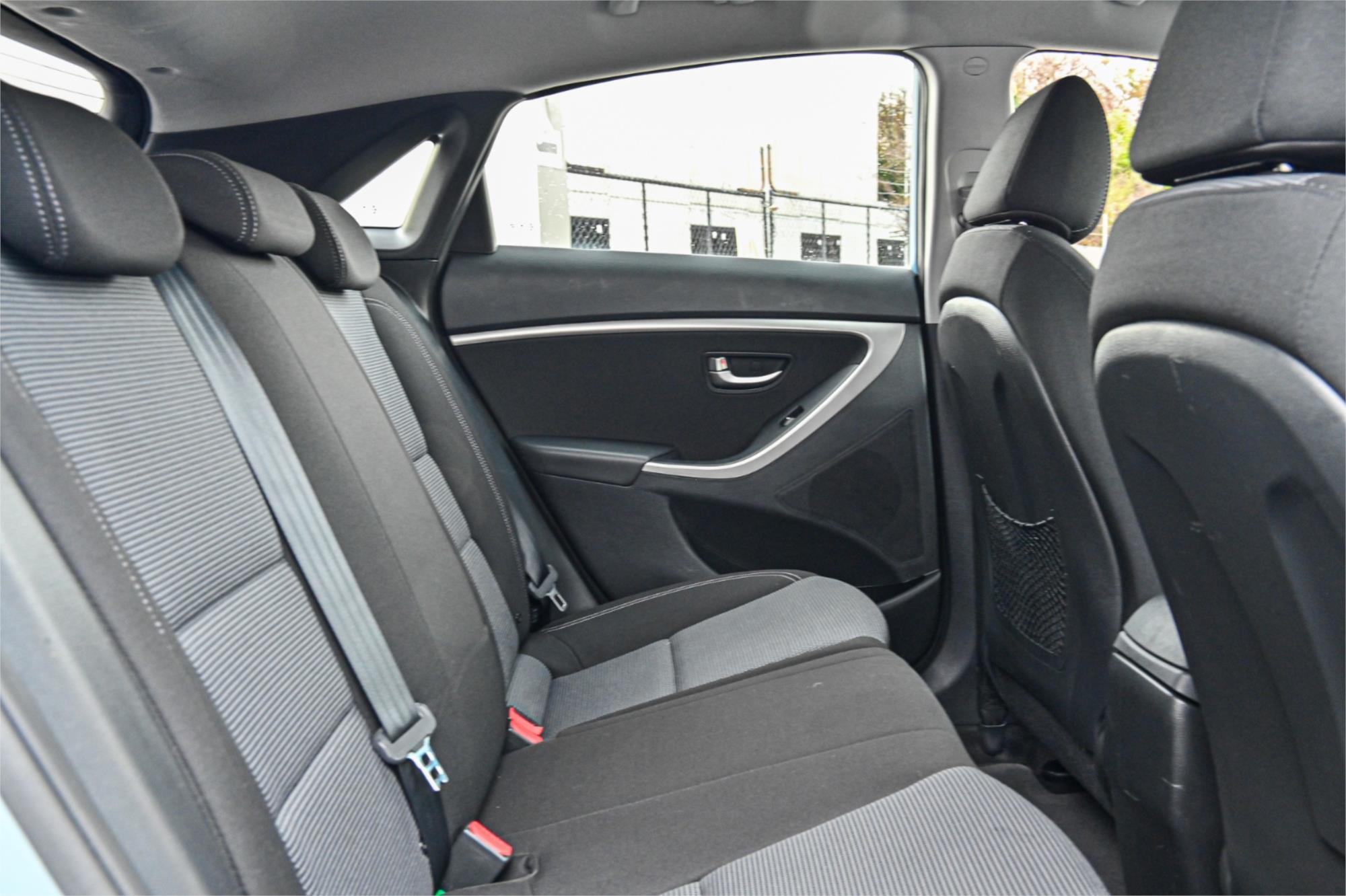 2013 HYUNDAI i30 GD ACTIVE 6 SP AUTOMATIC 5D HATCHBACK