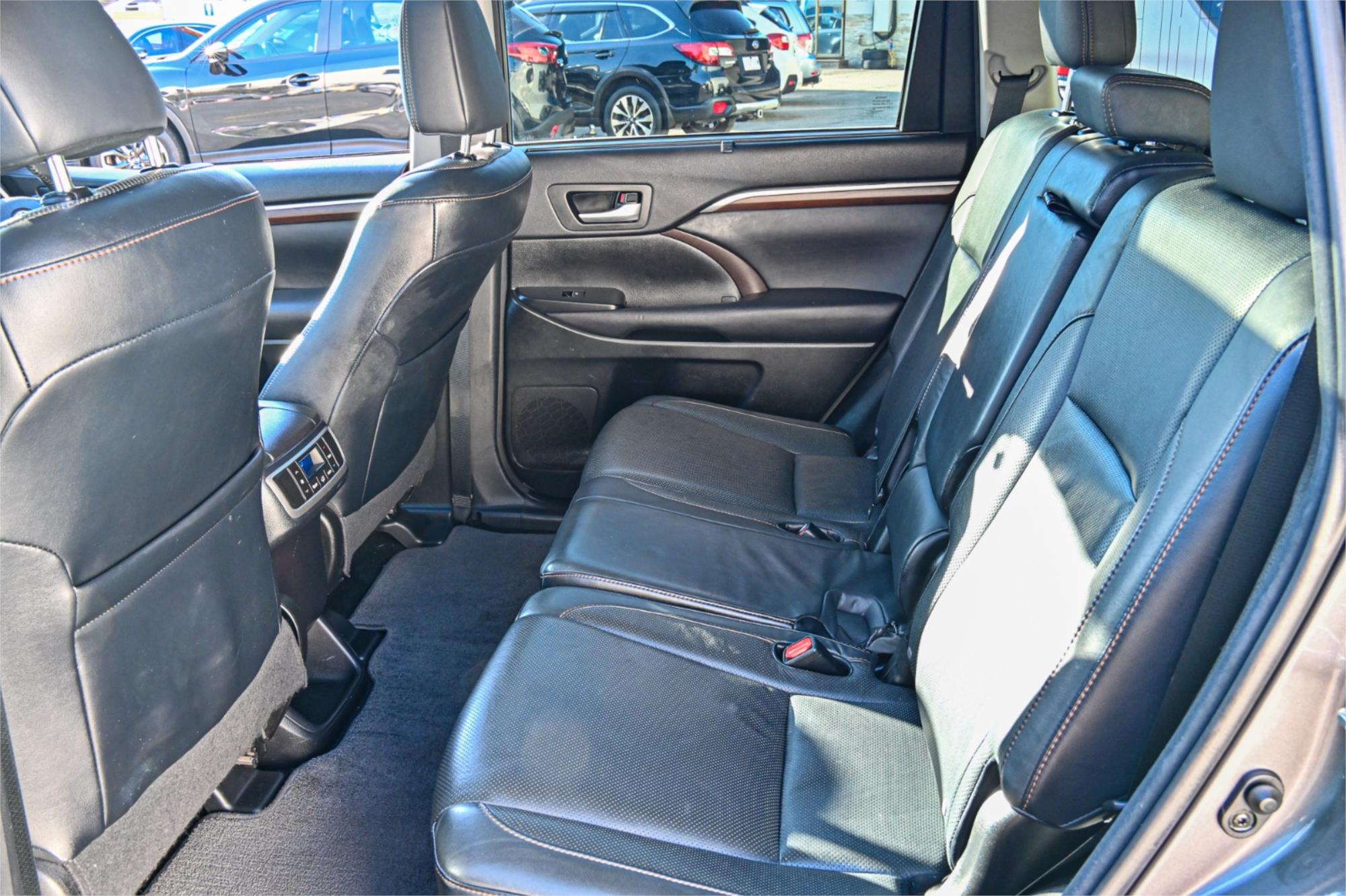 2016 TOYOTA KLUGER GSU55R GRANDE (4x4) 6 SP AUTOMATIC 4D WAGON
