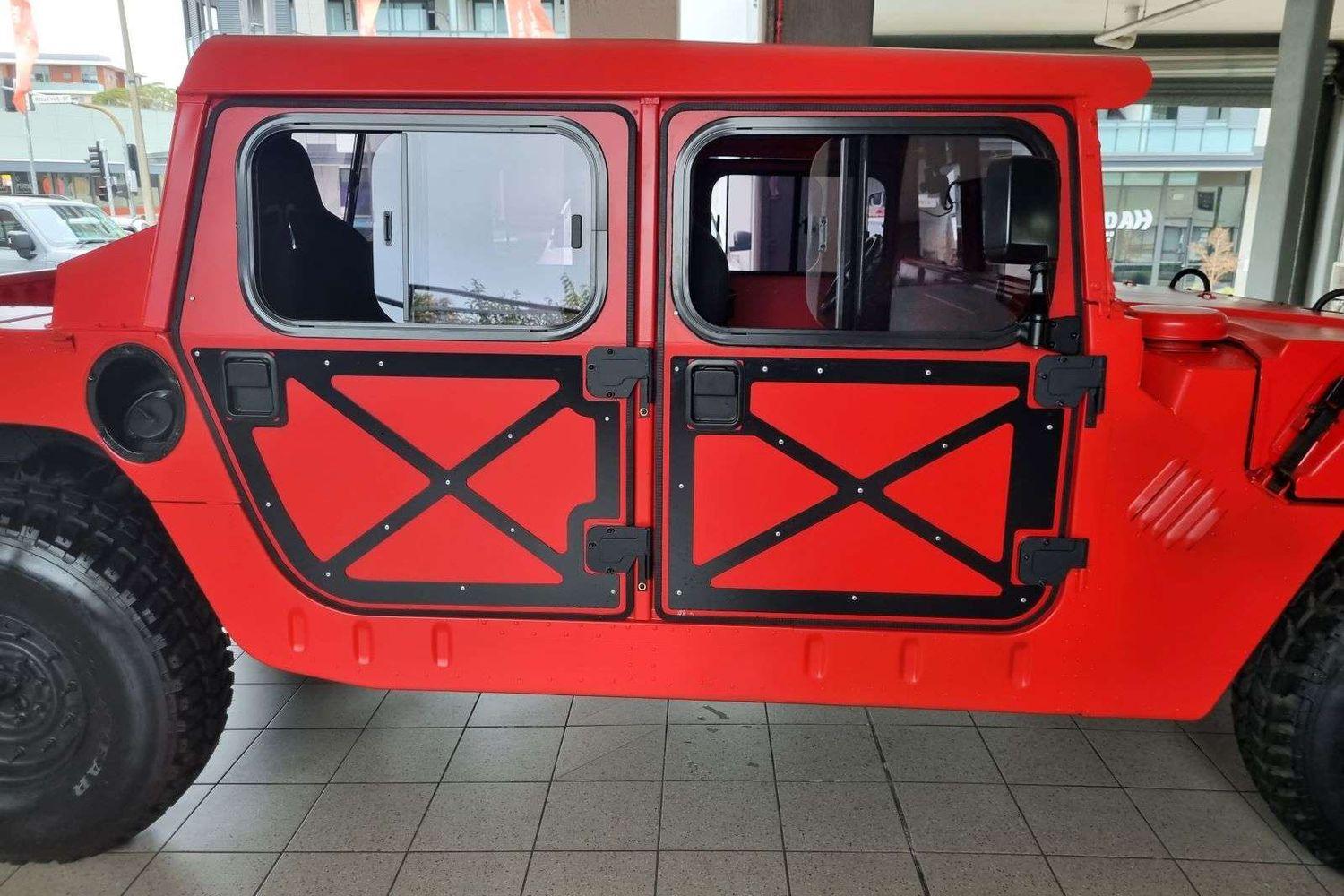 1988 AM GENERAL HMMWV M998 4x4 AUTOMATIC LIGHT ARMOURED CAR