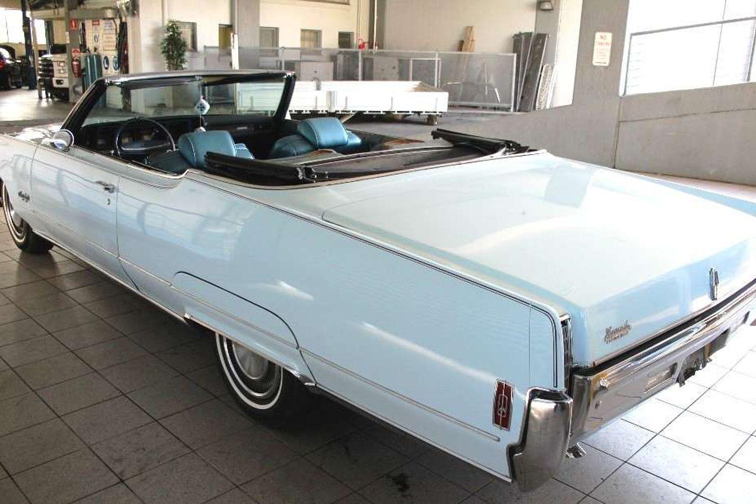 1970 OLDSMOBILE NINETY-EIGHT AUTO COUPE