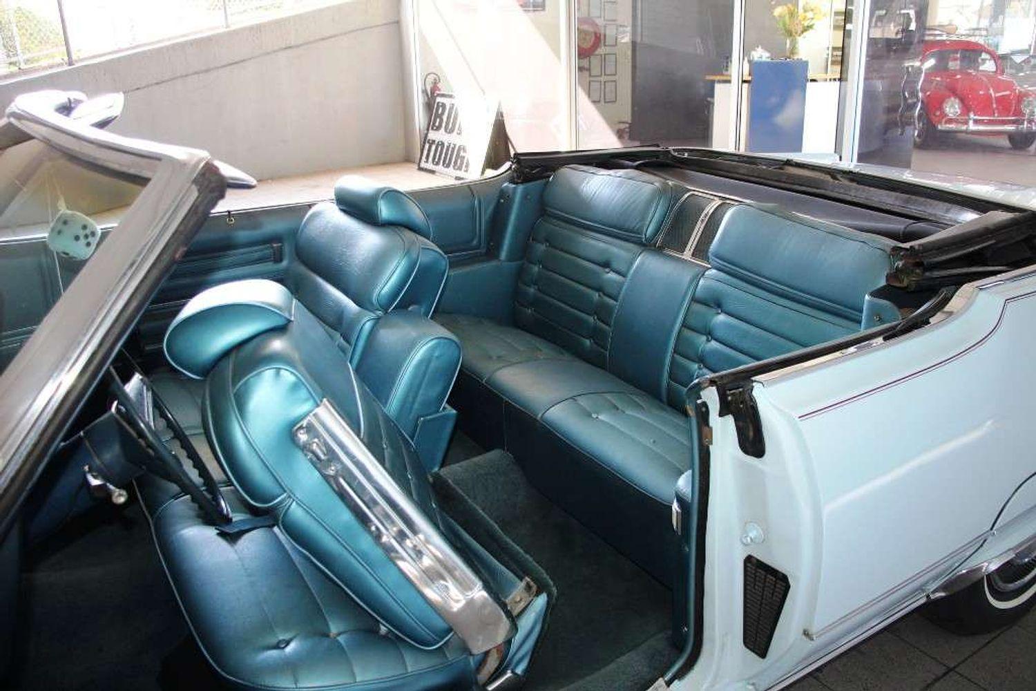 1970 OLDSMOBILE NINETY-EIGHT AUTO COUPE
