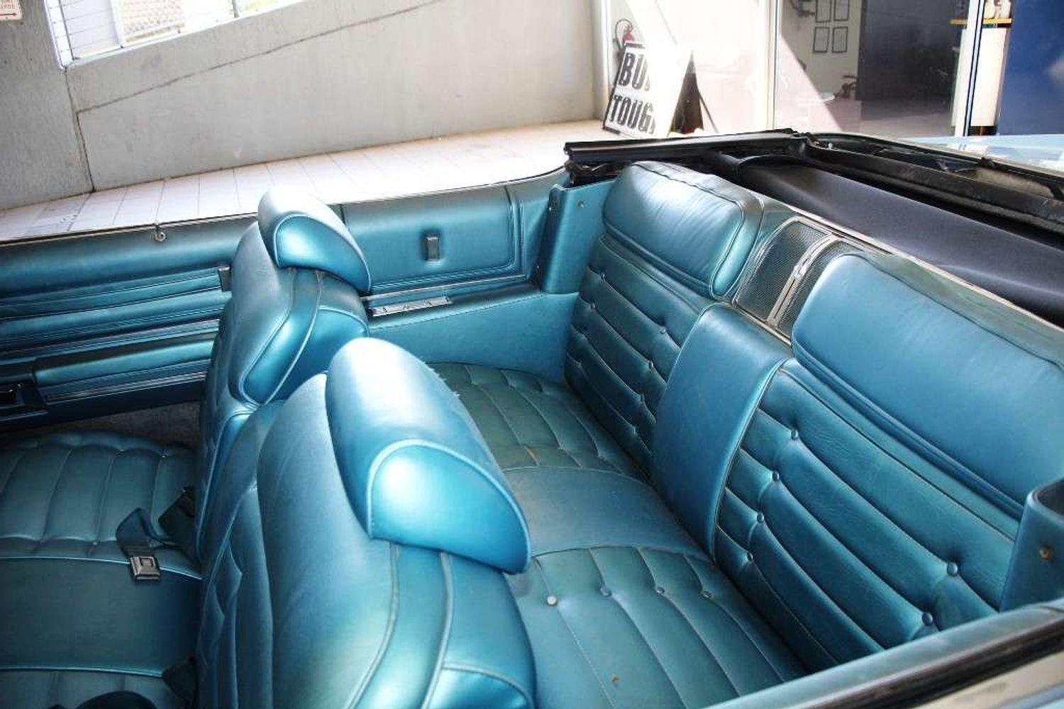 1970 OLDSMOBILE NINETY-EIGHT AUTO COUPE