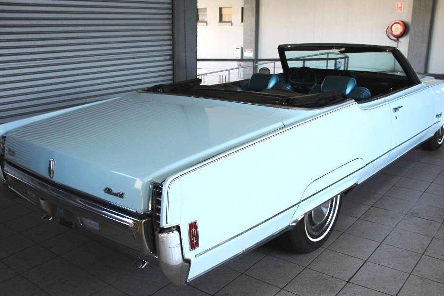 1970 OLDSMOBILE NINETY-EIGHT AUTO COUPE