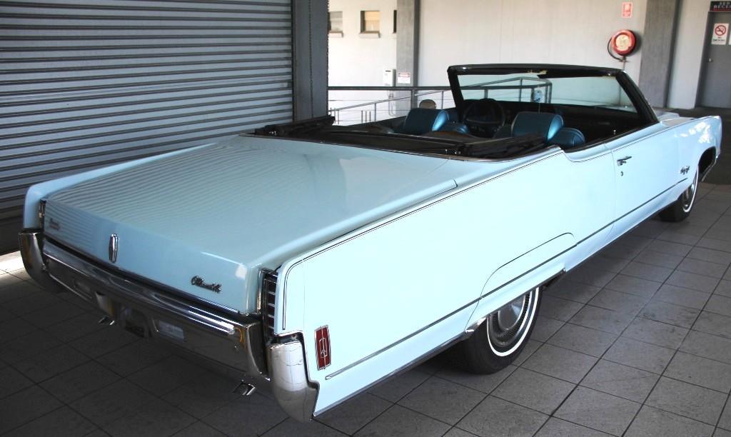 1970 OLDSMOBILE NINETY-EIGHT AUTO COUPE