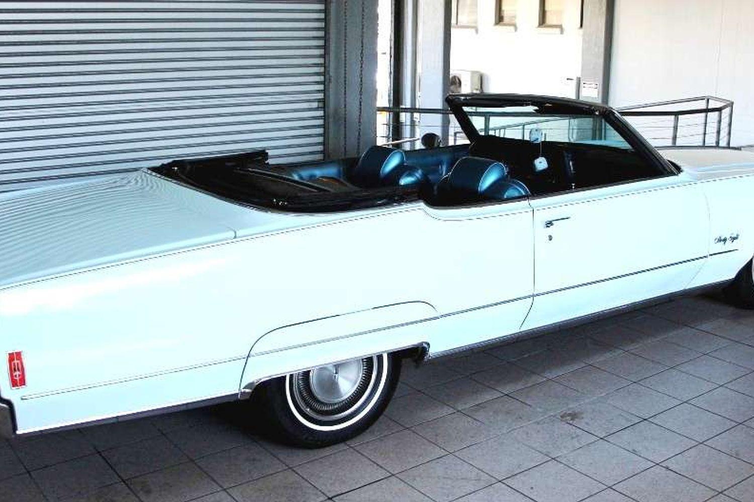 1970 OLDSMOBILE NINETY-EIGHT AUTO COUPE