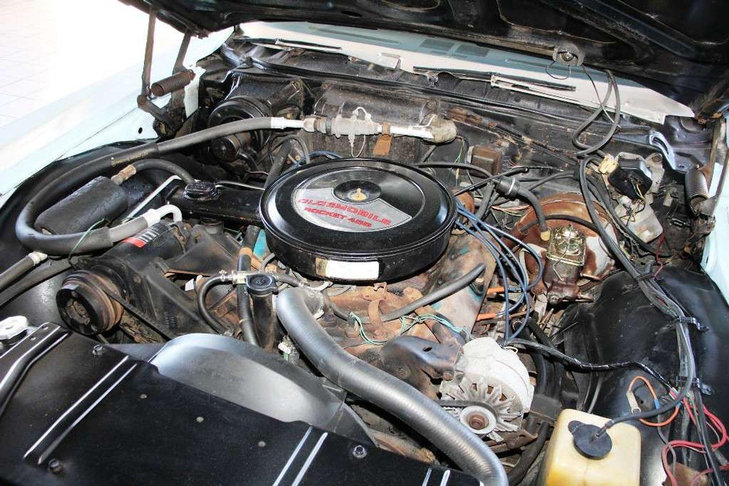 1970 OLDSMOBILE NINETY-EIGHT AUTO COUPE