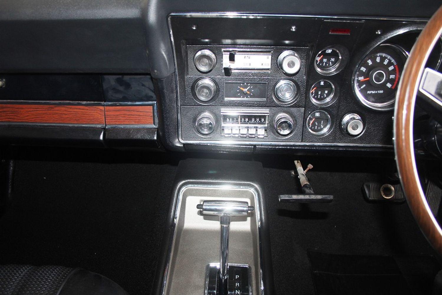 1970 FORD FAIRMONT XW AUTOMATIC SEDAN
