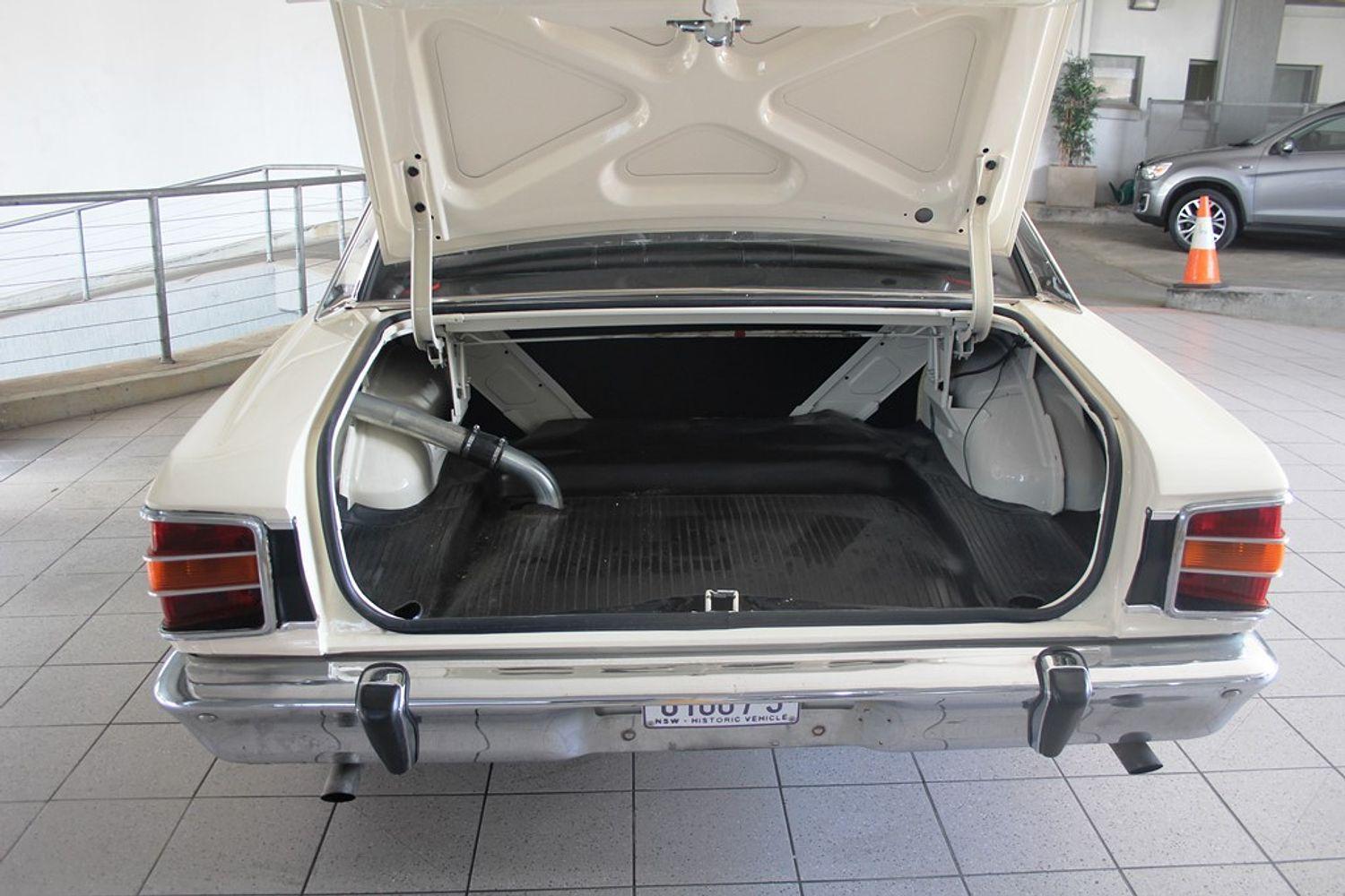 1970 FORD FAIRMONT XW AUTOMATIC SEDAN
