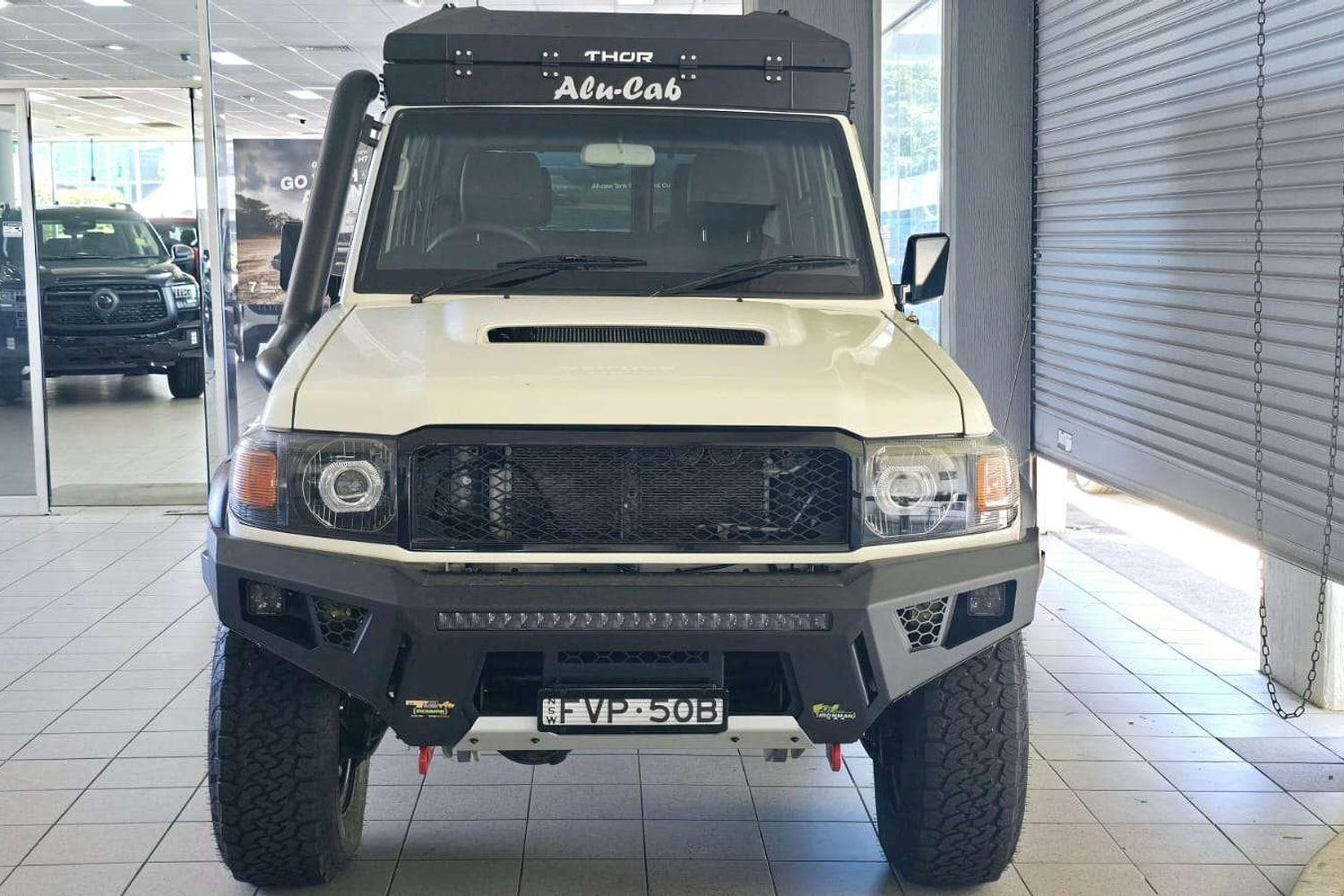 2016 TOYOTA LANDCRUISER VDJ76R MY12 UPDATE WORKMATE (4x4) 5 SP MANUAL 4D WAGON