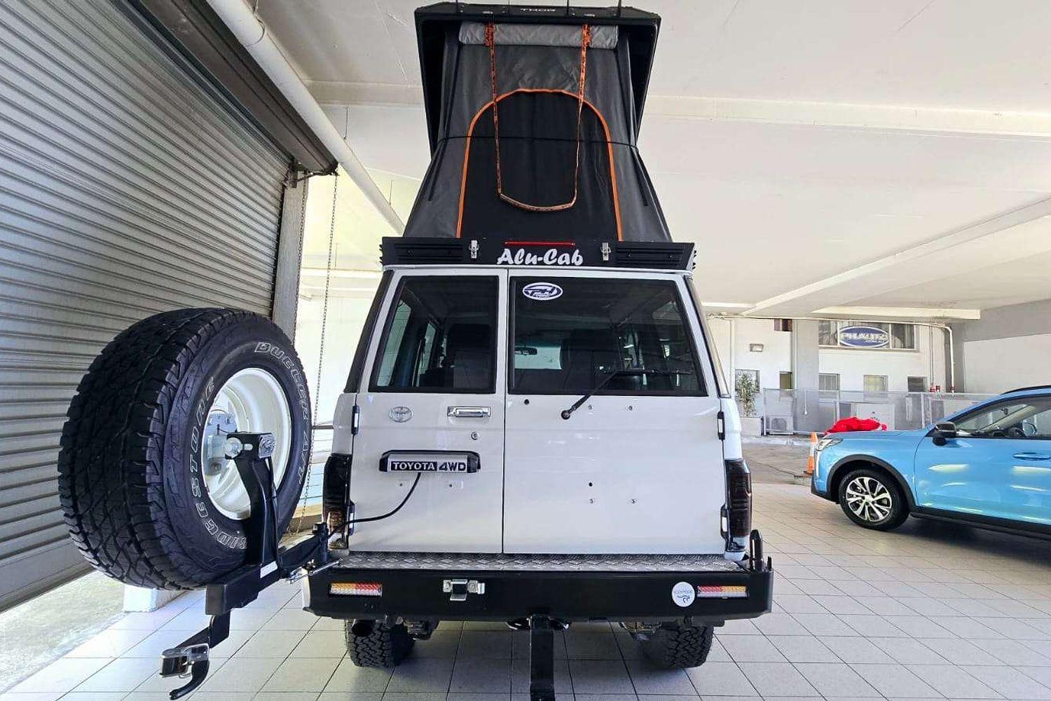 2016 TOYOTA LANDCRUISER VDJ76R MY12 UPDATE WORKMATE (4x4) 5 SP MANUAL 4D WAGON