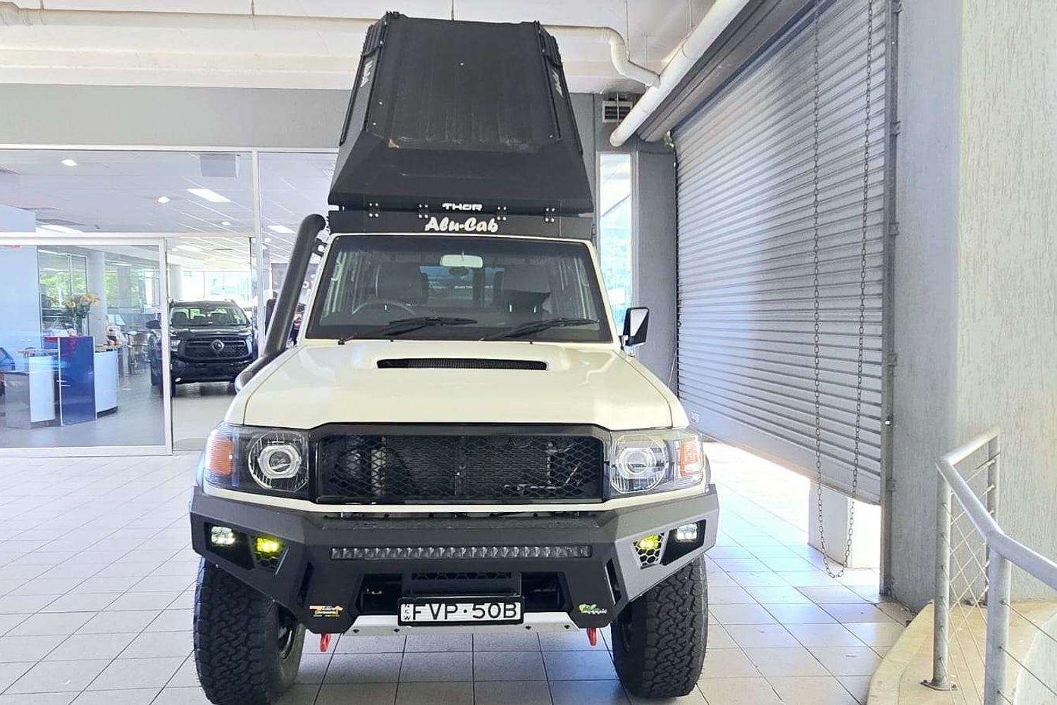 2016 TOYOTA LANDCRUISER VDJ76R MY12 UPDATE WORKMATE (4x4) 5 SP MANUAL 4D WAGON