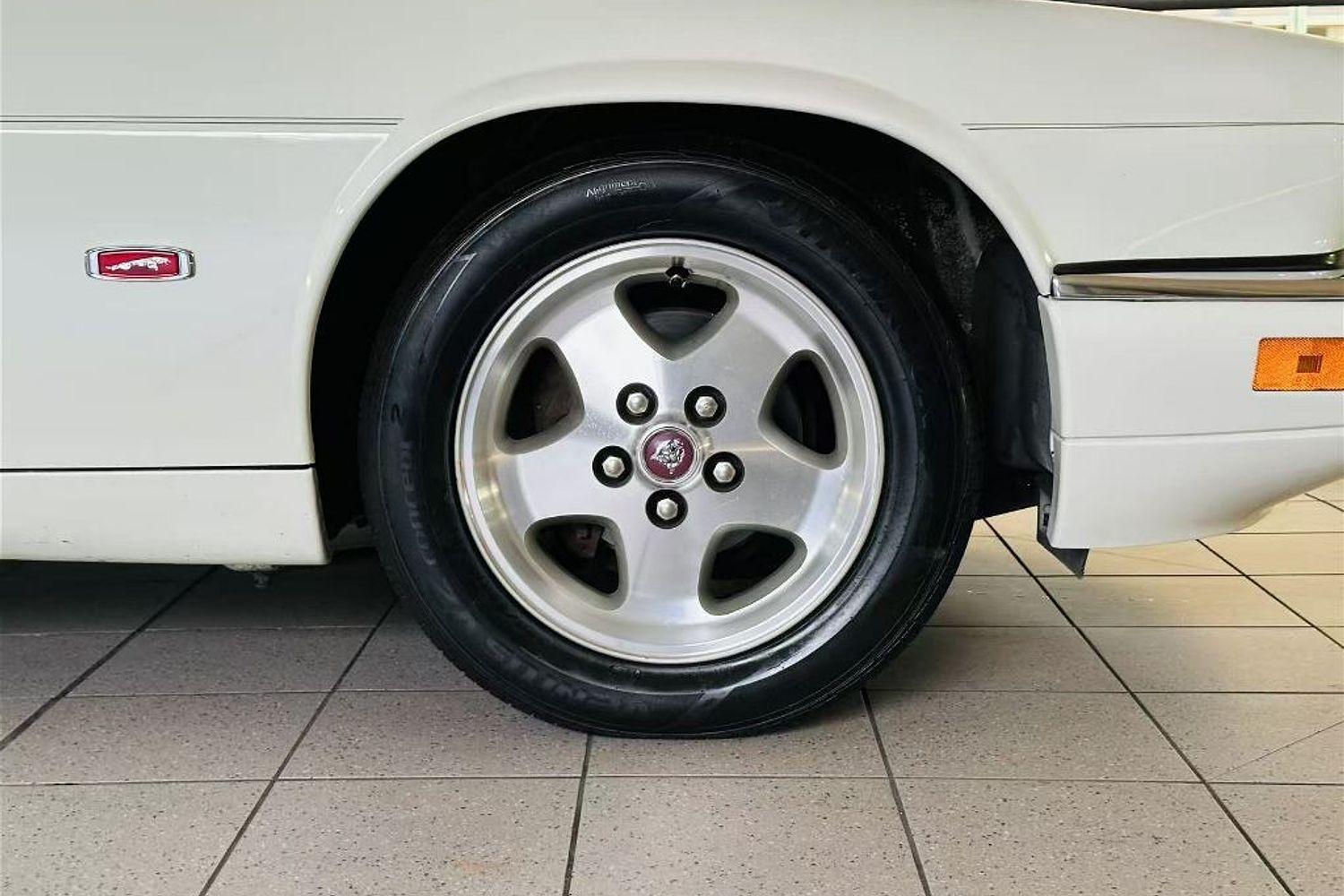 1995 JAGUAR XJS V12 4 SP AUTOMATIC 2D COUPE
