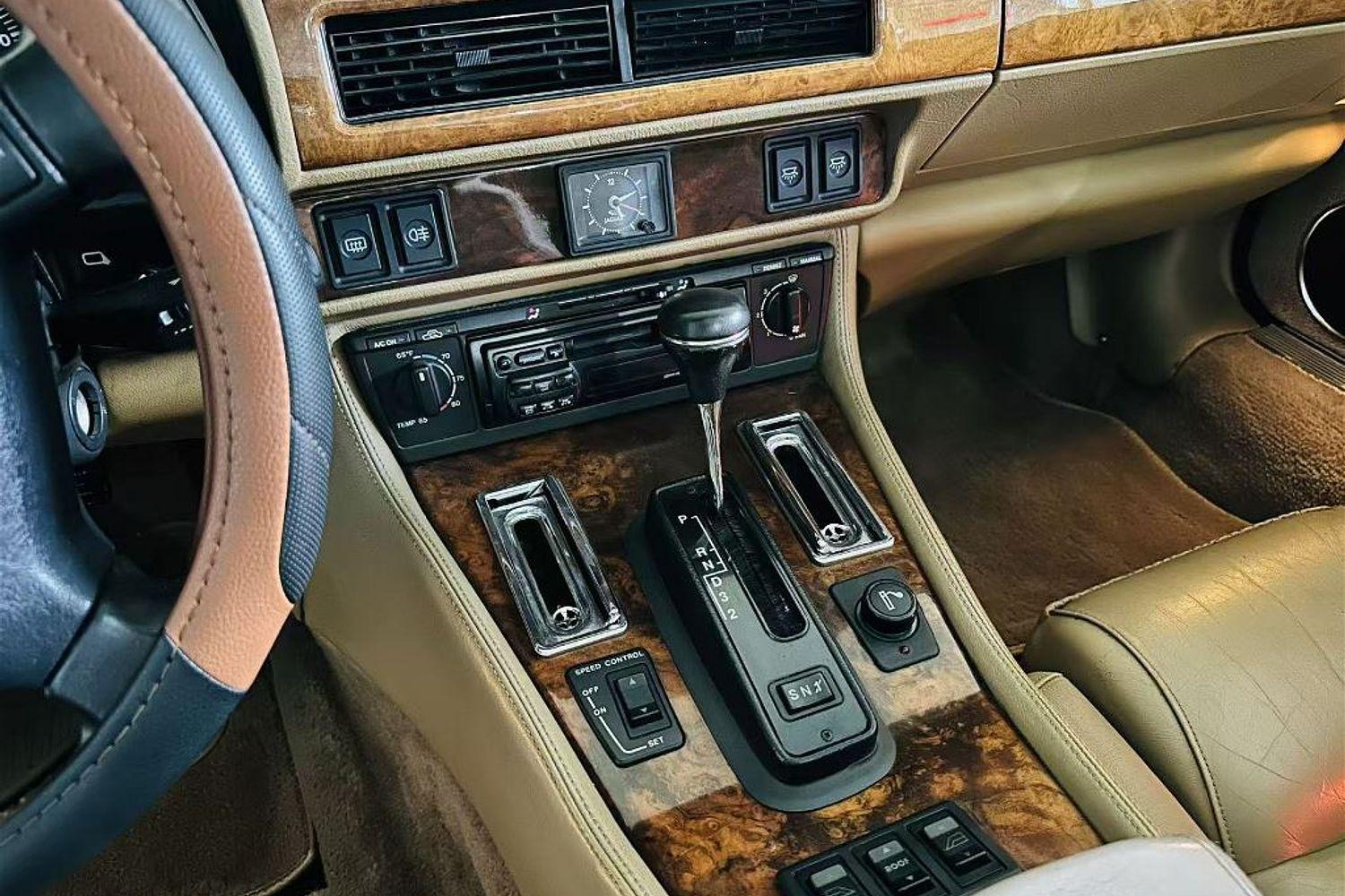 1995 JAGUAR XJS V12 4 SP AUTOMATIC 2D COUPE