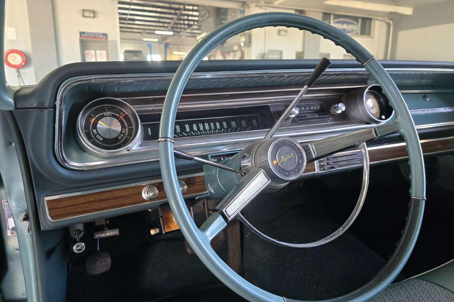 1965 CHEVROLET IMPALA AUTOMATIC 4D HARDTOP