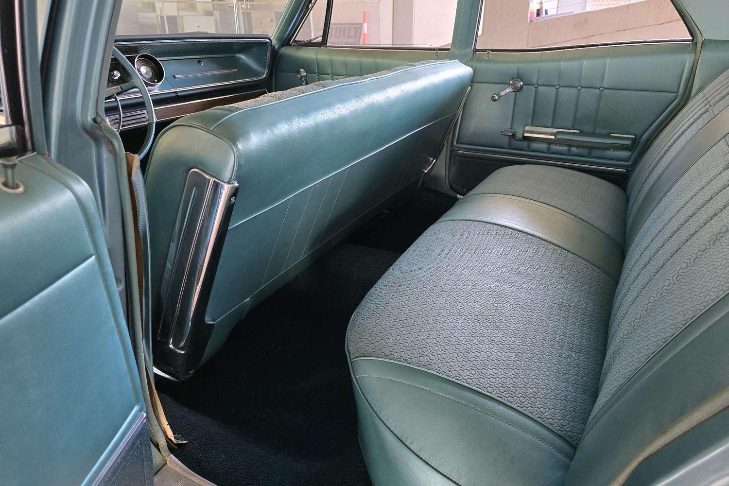 1965 CHEVROLET IMPALA AUTOMATIC 4D HARDTOP