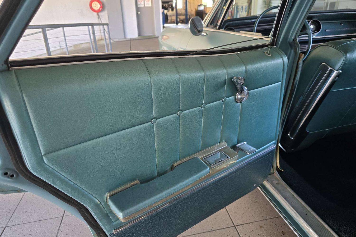 1965 CHEVROLET IMPALA AUTOMATIC 4D HARDTOP